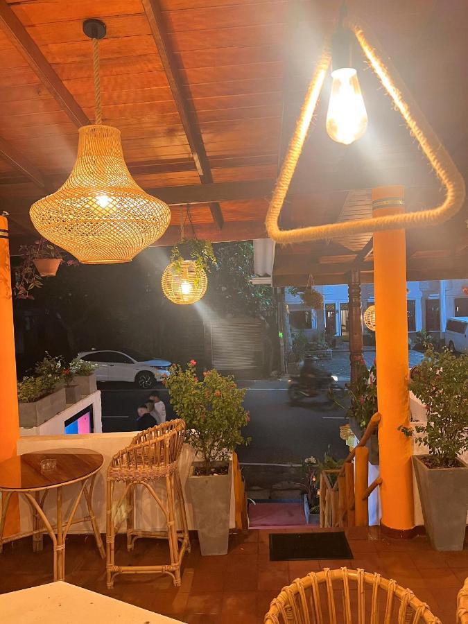 Hummus Hostel Hikkaduwa Bagian luar foto