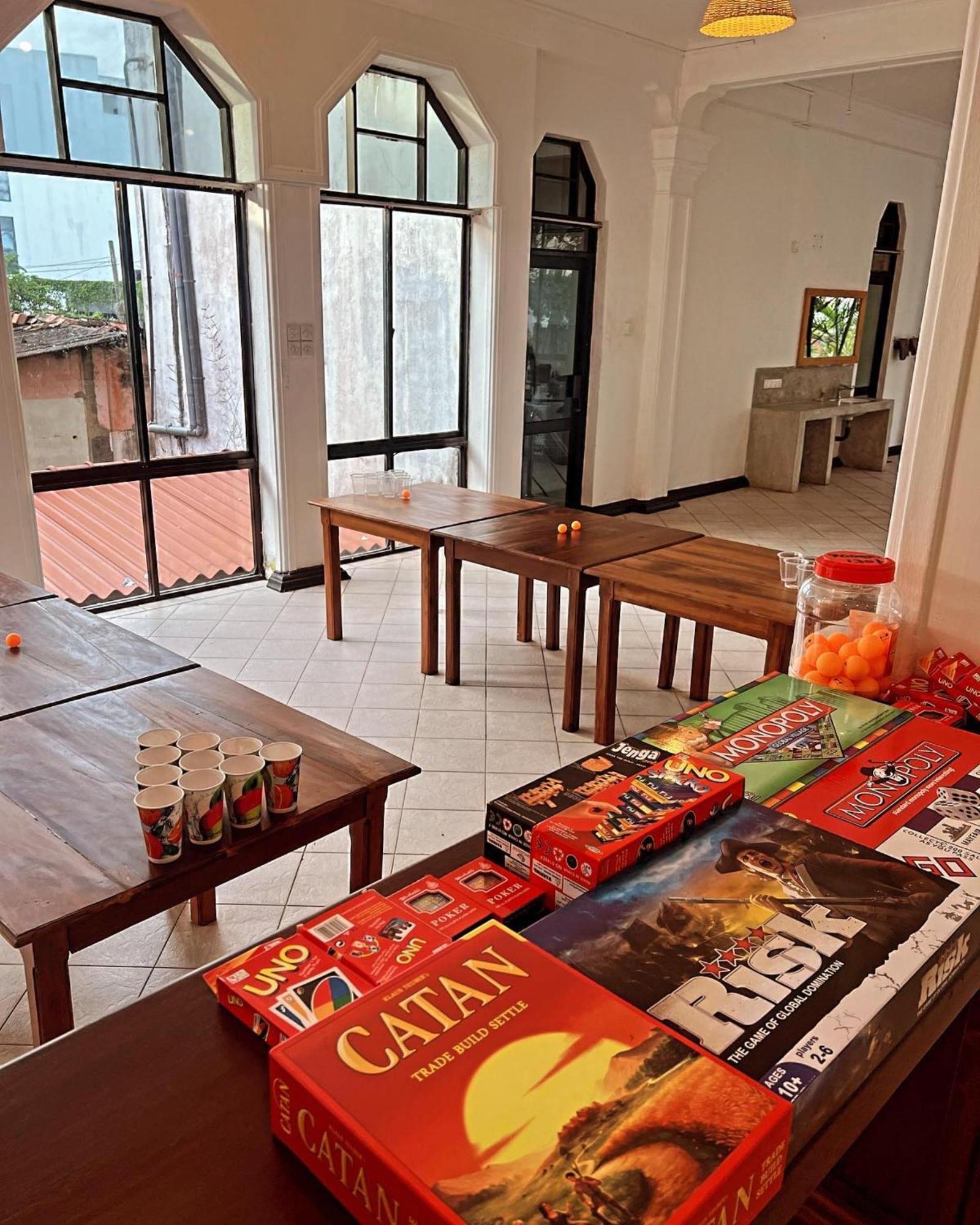 Hummus Hostel Hikkaduwa Bagian luar foto