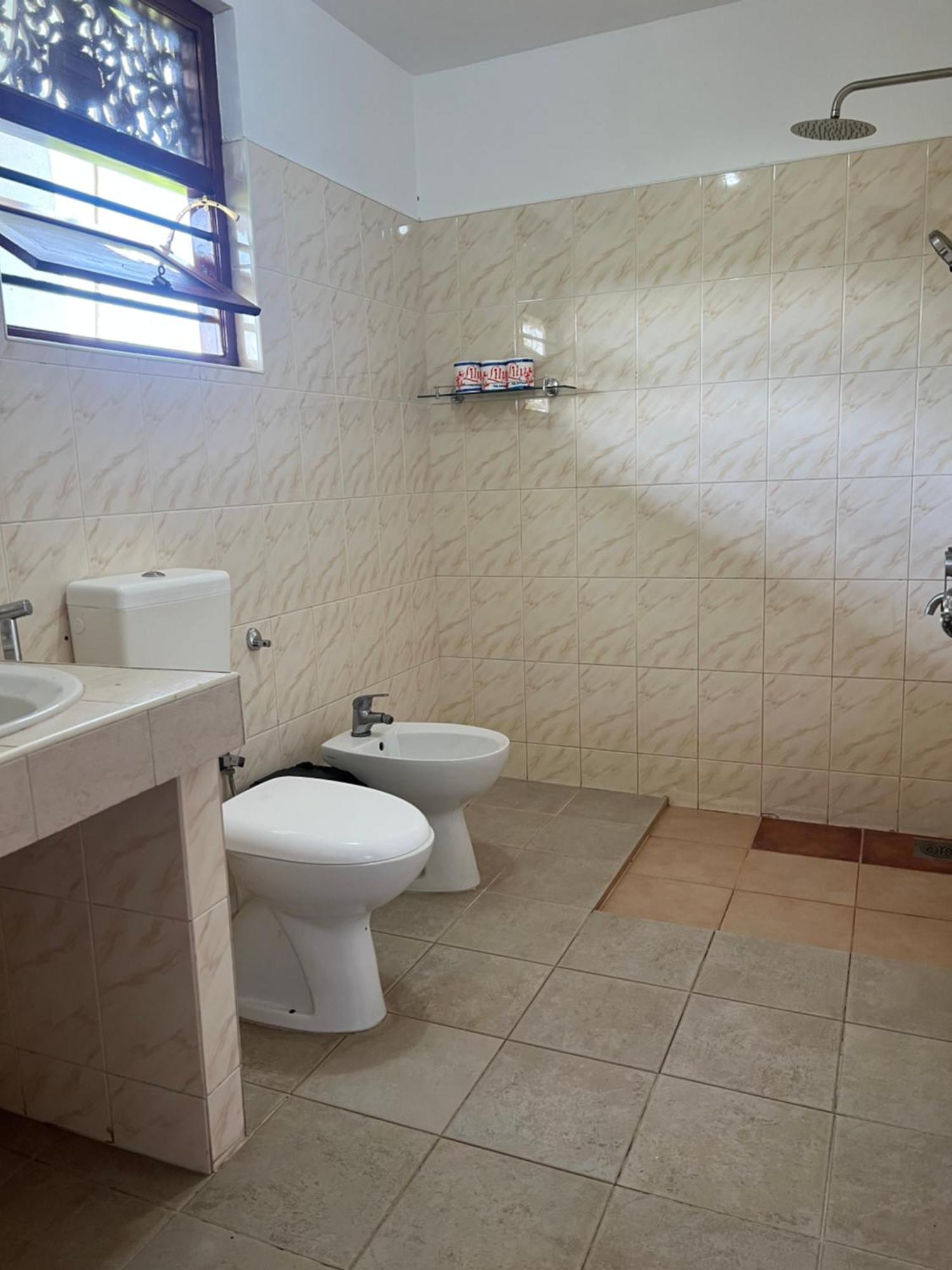 Hummus Hostel Hikkaduwa Bagian luar foto