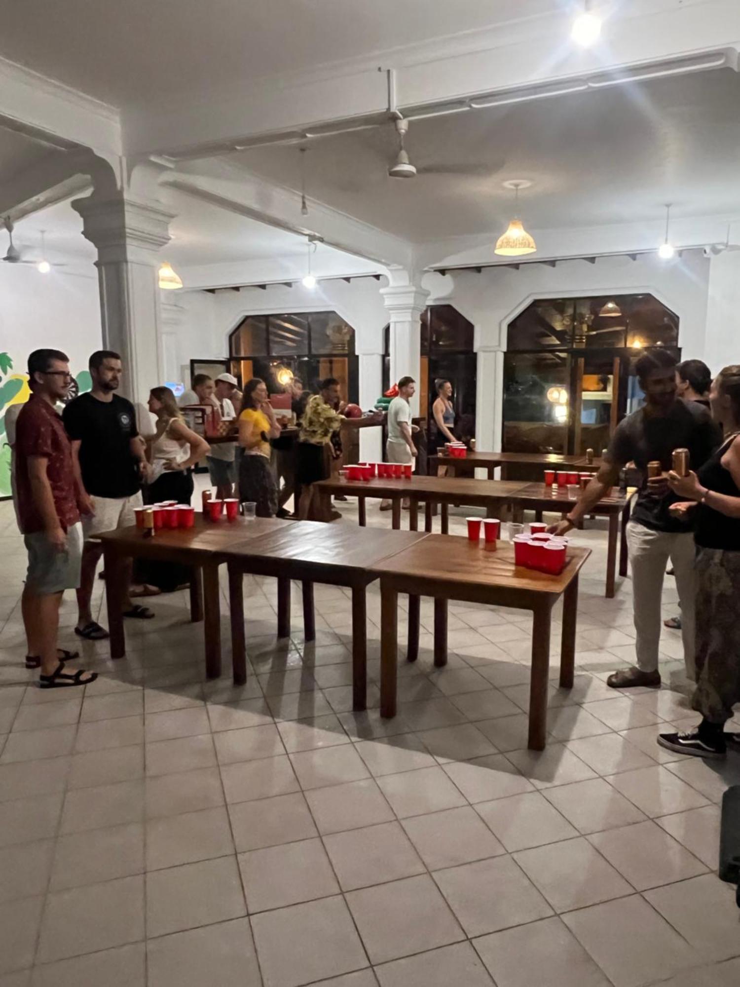 Hummus Hostel Hikkaduwa Bagian luar foto